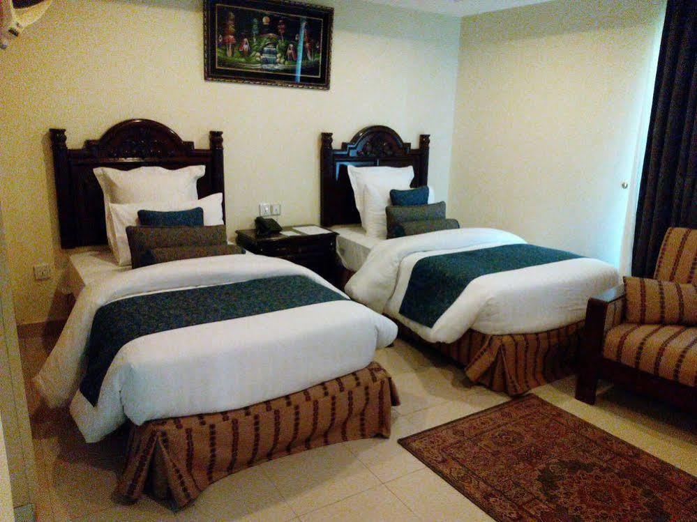 Chinar Family Resort Bhurban Exteriér fotografie