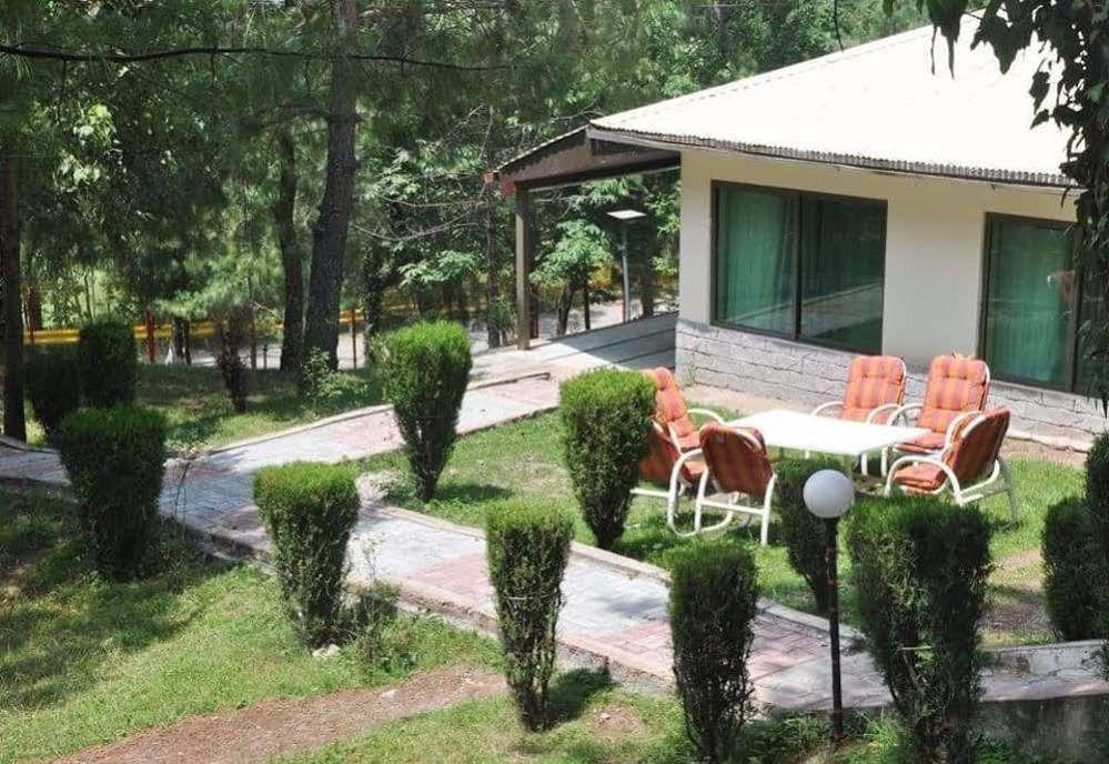 Chinar Family Resort Bhurban Exteriér fotografie